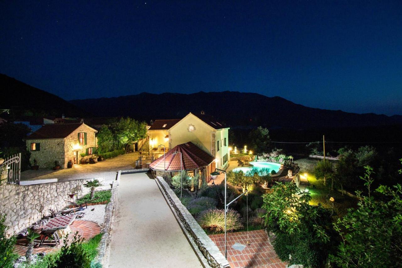 Holiday Home Casa Country Zadvarje Ngoại thất bức ảnh